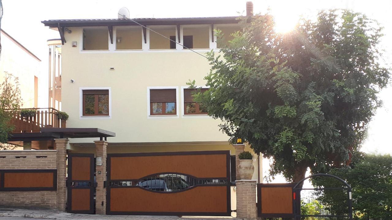 Soada Apartment Cappelle sul Tavo Exterior photo